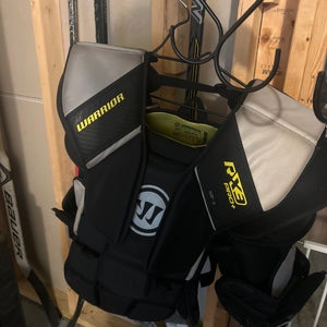 Small 2023 Warrior Rx3 pro+ Goalie Chest Protector Pro Stock (Used)
