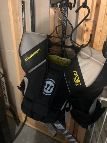 Small 2023 Warrior Rx3 pro+ Goalie Chest Protector Pro Stock (Used)