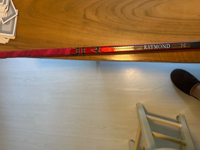 Senior Bauer Vapor Hyperlite Right Handed Hockey Stick (New)