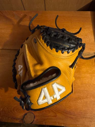 44 Pro RH Catcher's training mitt 28.5”