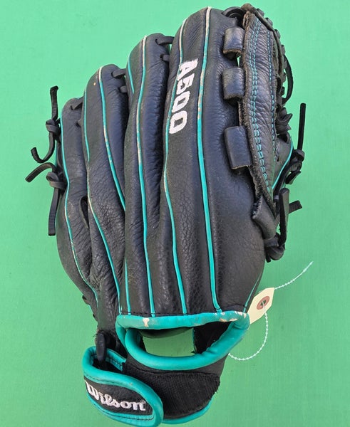 Black Wilson A500 RH Infield Softball Glove 11.5"