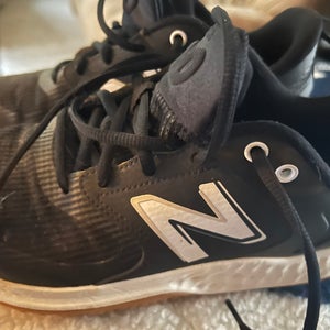 Black Men's Size M 6.5 (W 7.5) Adult New Balance 3000v6 Low Top Turf Cleats (Used)
