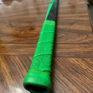 Youth CCM JetSpeed Right Handed Hockey Stick P28 (Used)
