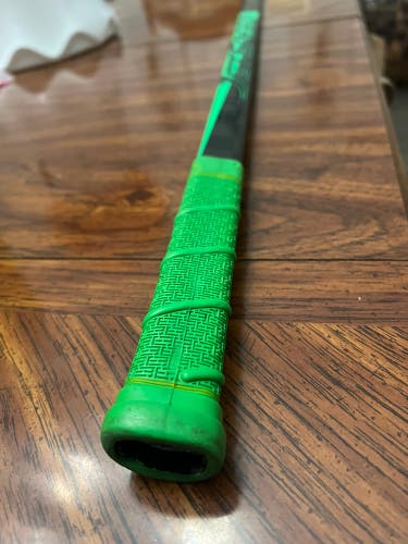 Youth CCM JetSpeed Right Handed Hockey Stick P28 (Used)
