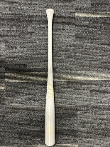 Marucci Pro Cut Maple Bat (-3) 29 oz 32" (New)