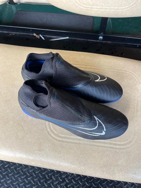 Women's Size M 9.0 (W 10.0) Nike Cleats (Used)