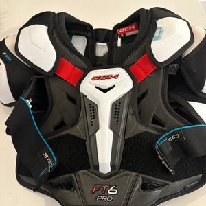 Small Senior CCM Jetspeed FT6 Pro Shoulder Pads (Used)