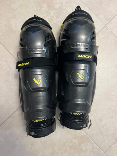 Intermediate Bauer Supreme Mach 13" Shin Pads (Used)