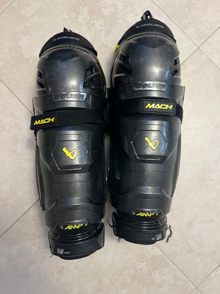 Intermediate Bauer Supreme Mach 13" Shin Pads (Used)