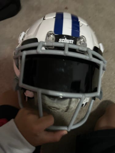 Small Youth Schutt F7 Helmet (Used)