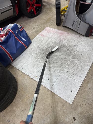 Intermediate CCM Jetspeed FT6 Pro Right Handed Hockey Stick P29 (Used)