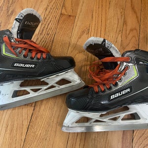 Bauer Elite Hockey Goalie Skates Regular Width Size 4 (Used)