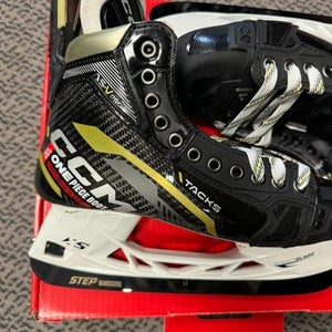 CCM AS-V Pro size 9 Regular Width skates