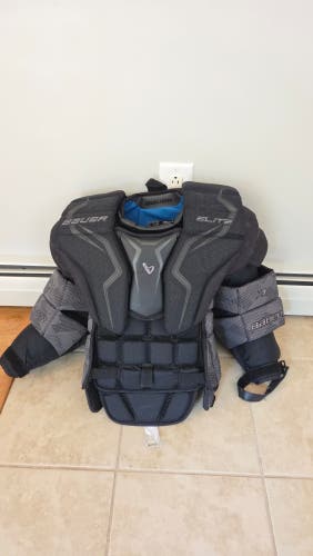 Intermediate Small Bauer Elite Goalie Chest Protector (Used)
