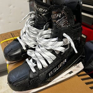 Used Bauer Regular Width   7.5 Supreme Mach Hockey Skates