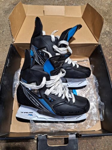 FREE SHIPPING New True TF9 Hockey Skates Regular Width Size 10 Profile Quad 2 Hollow 5/8