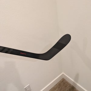 Senior Warrior Novium 2 SP Left Hand Hockey Stick W28 (New)