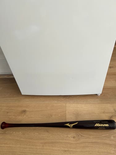 Mizuno Bat (-3) 29 oz 32"