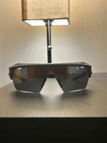 Adult Unisex Nike Sunglasses (Used)