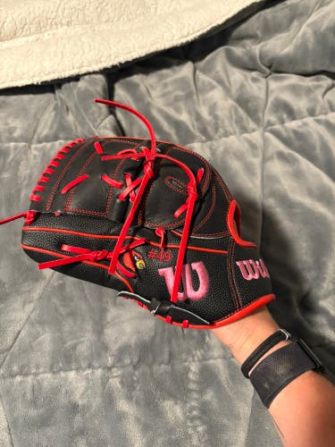 Wilson A2000 LH Pitcher's Baseball Glove 12" (New)
