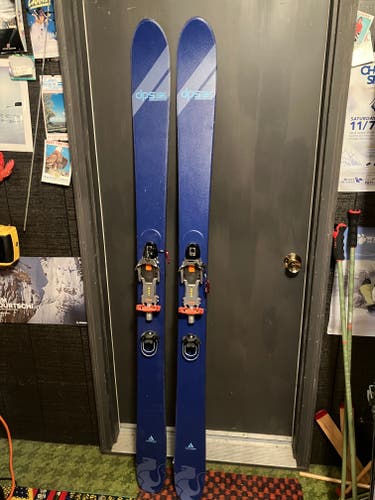 DPS  Wailer 106 Alchemist Skis W/22 Designs Outlaw Telemark Bindings