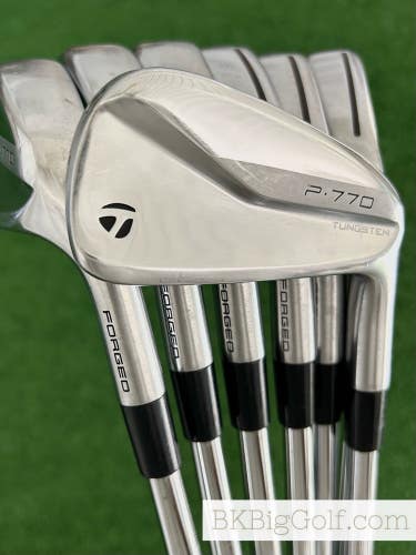 Taylormade P770 Forged Iron Set 4-P / Dynamic Gold 105 Extra Stiff
