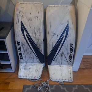 33" Bauer Hyperlite 2 Goalie Leg Pads (Used)