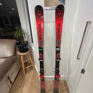 Unisex Rossignol Hero Athlete SL 149 cm Racing Skis With Bindings Max Din 11 (Used)