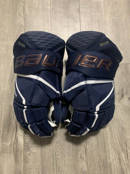 Like New Bauer Vapor Hyperlite Gloves 14" (Used)f………