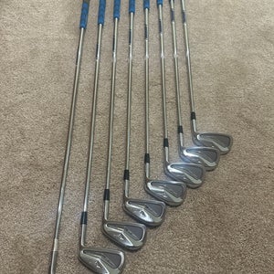 Men's Mizuno Right Handed Iron Set Extra Stiff Flex Steel Shaft (Used)