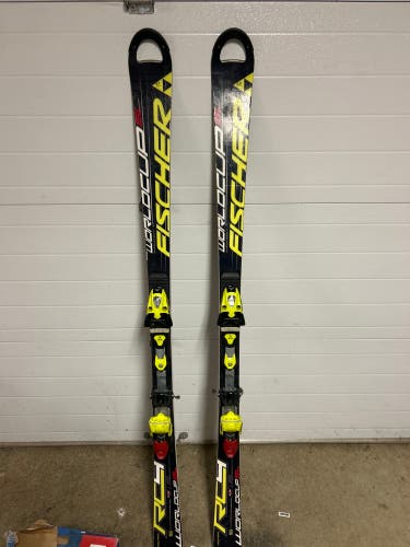 Fischer RC4 World Cup SL 165 cm Racing Skis With Bindings Max Din 17 (Used)