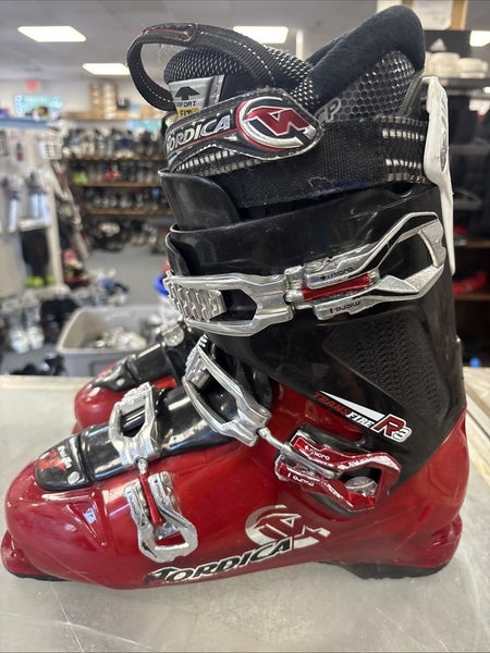 Mondo Size 29.5 US Mens Size 11.5 NORDICA TRANSFIRE R 3 Ski Boots. Red