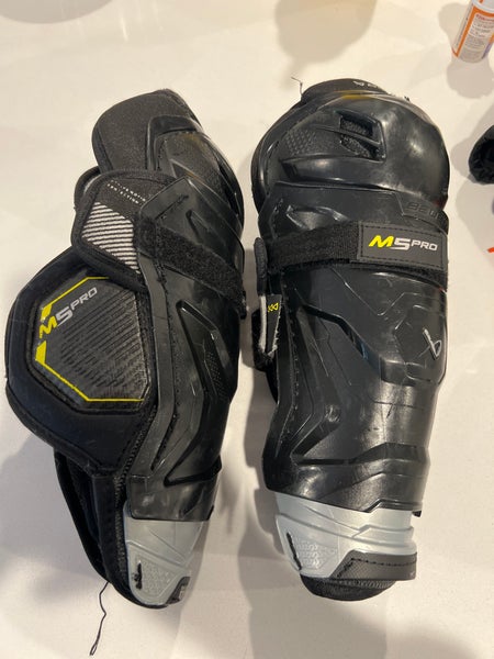 Junior Bauer Supreme M5 Pro 11" Shin Pads (Used)