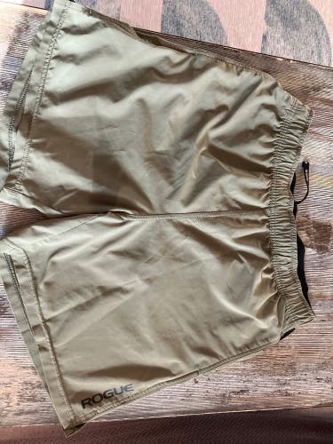 Rogue Fitness Green Medium Men's Shorts (Used)
