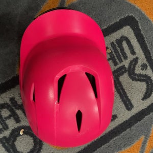 Used Wilson WOMENS SOFTBALL HELMET Batting Helmet w/Mask Pink S/M 11614-S000221946