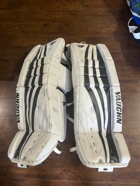 30+2 Vaughn Velocity V7 XF Goalie Leg Pads (Used)