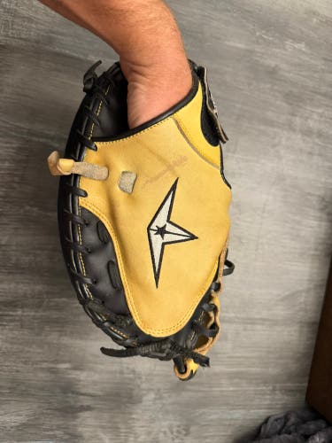 All Star CM3200SBT RH Catcher's Baseball Glove 33.5" (Used)