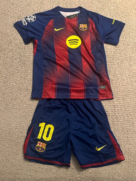 Lamine Yamal Barcelona soccer jersey kit size 28 for ages 10-11