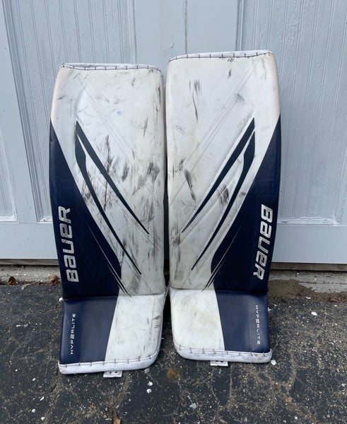 Medium Senior 2023 Bauer Hyperlite 2 Goalie Leg Pads 34+ (Used)