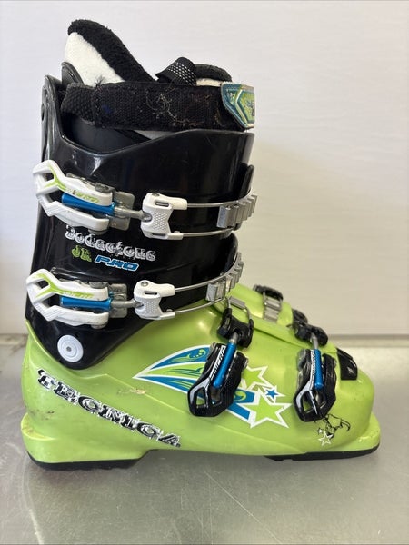 Mondo Size 25.5 US Size 7.5 TECNICA BODACIOUS JR PRO SKI BOOTS.  GREEN