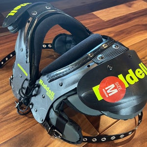 Medium Youth Riddell Surge Shoulder Pads (Used)