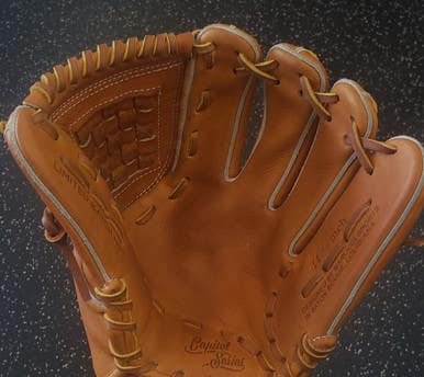 Used Marucci LIMITED BATCH NO.1 BB/SB Glove RH Throw Brown 11 1/2" 11849-S000031942