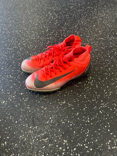 Used Nike MERCURIAL Soccer Indoor Shoes Red Junior 02.5 11849-S000031924