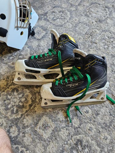 CCM Tacks Hockey Goalie Skates Regular Width Size 5.5 (Used)