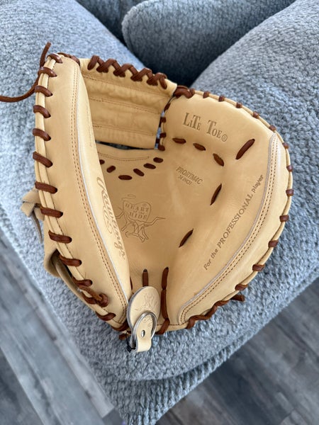 Rawlings Heart of the Hide RH Catcher's Baseball Glove 34" (New)