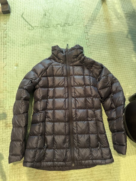 Black Women's Small Burton Jacket (Used)