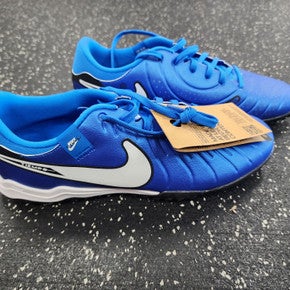 Used Nike LEGEND ACADEMY TF Soccer Turf Shoes Royal Blue Youth 07.5 11849-S000031601