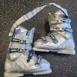 Used Tecnica ATTIVA EX COMFORT FIT Womens DH Ski Boot Grey 260 MP - M08 - W09 11849-S000031700