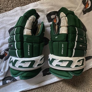 CCM HG 4R Pro Gloves 14" (Used)