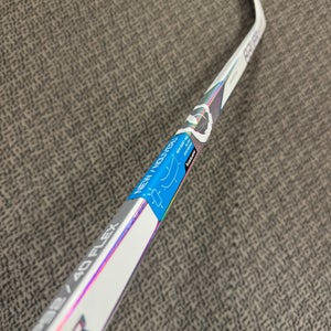 Junior Bauer Whute Proto 2 Right Handed Hockey Stick P92 (New) 40 Flex